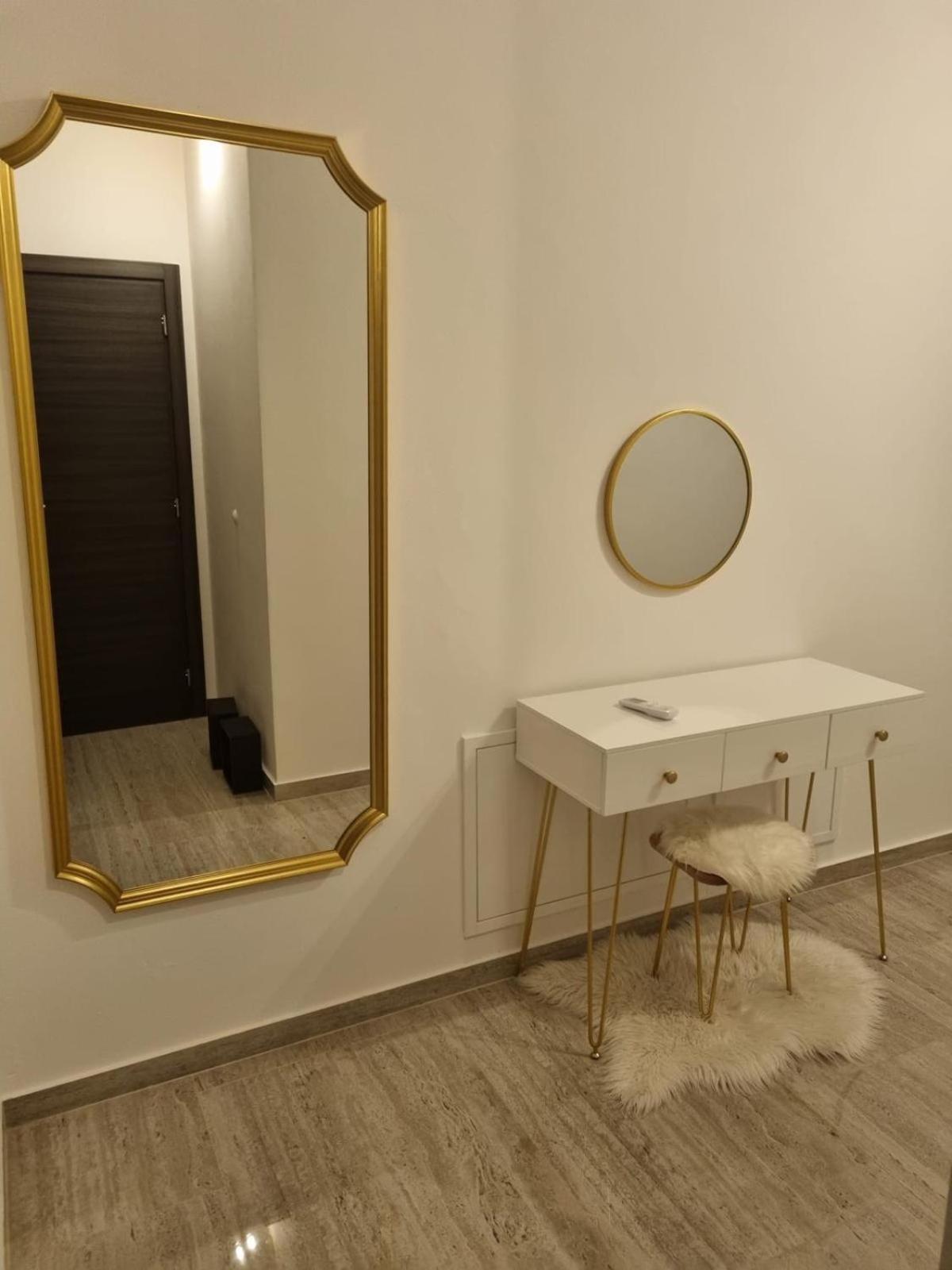 Apartmani Karla Paklenica 스타리그라드 파클레니차 외부 사진