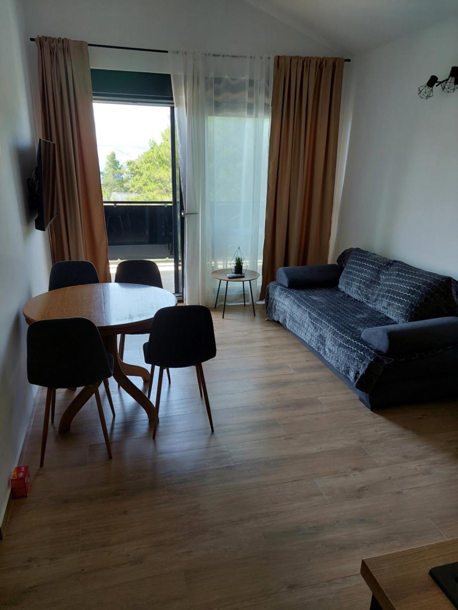 Apartmani Karla Paklenica 스타리그라드 파클레니차 외부 사진