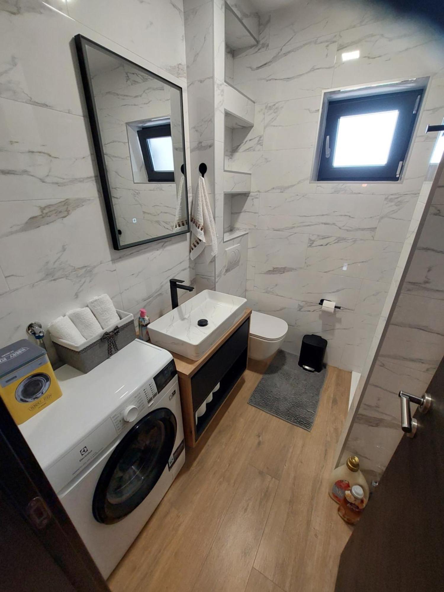 Apartmani Karla Paklenica 스타리그라드 파클레니차 외부 사진