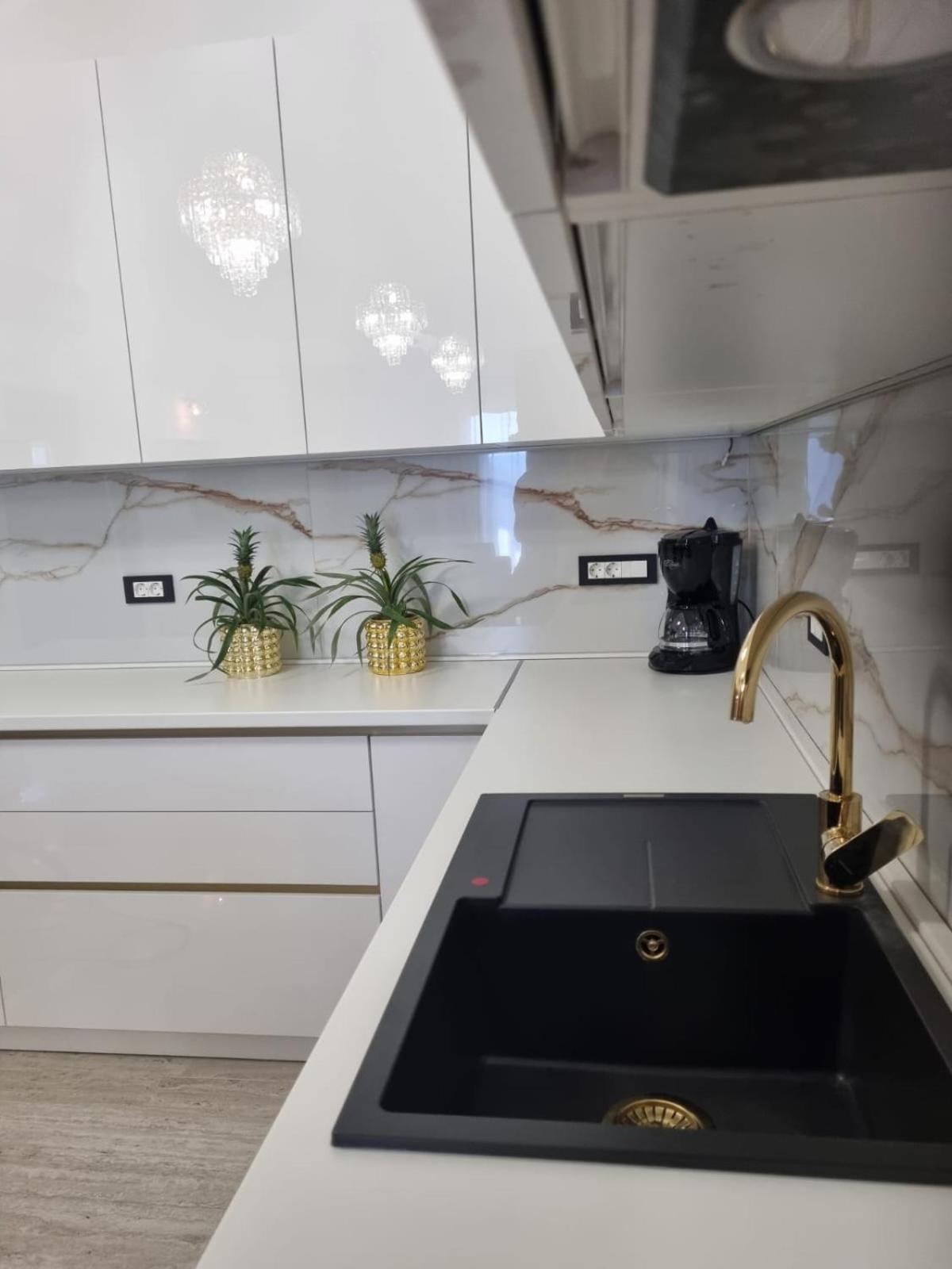 Apartmani Karla Paklenica 스타리그라드 파클레니차 외부 사진